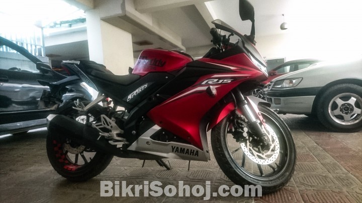 Yamaha R15 V3 Red